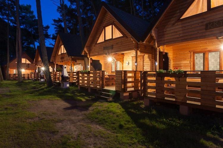 Spacious Holiday Homes Near The Beach In ポビエロボ エクステリア 写真