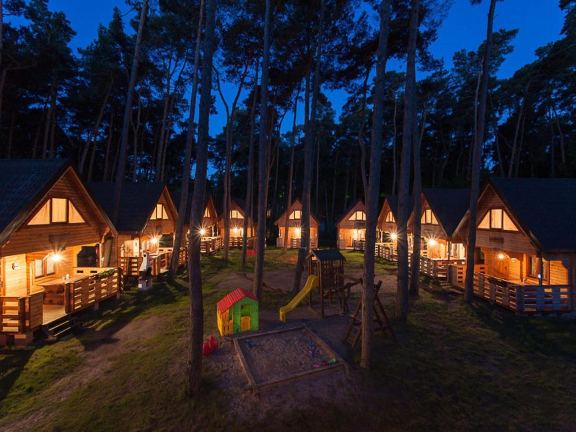 Spacious Holiday Homes Near The Beach In ポビエロボ エクステリア 写真