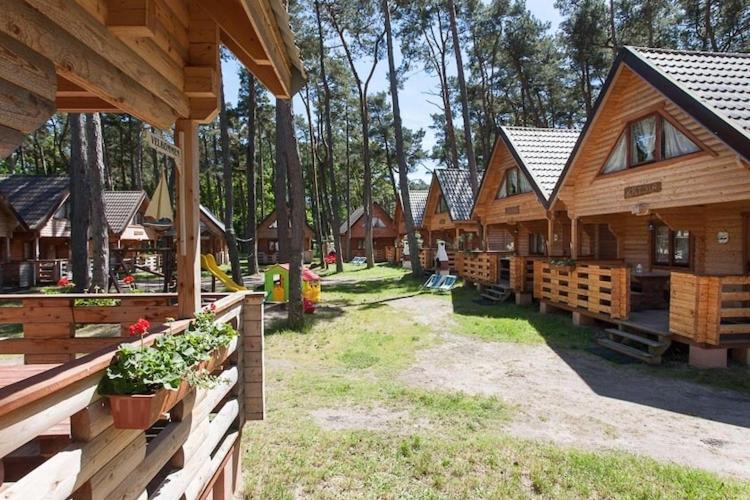 Spacious Holiday Homes Near The Beach In ポビエロボ エクステリア 写真