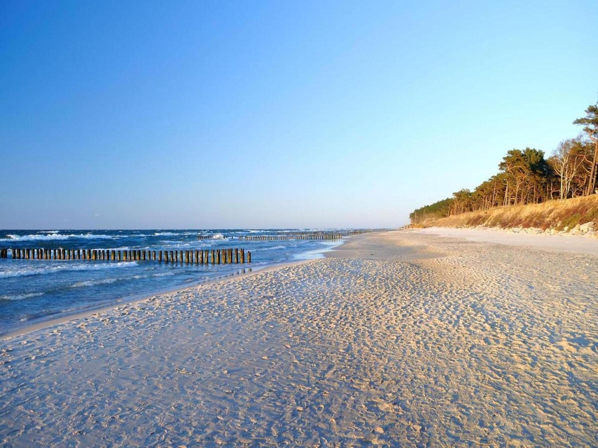 Spacious Holiday Homes Near The Beach In ポビエロボ エクステリア 写真